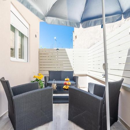 Sophia'S Comfortable Home With A Private Backyard Gazi Esterno foto