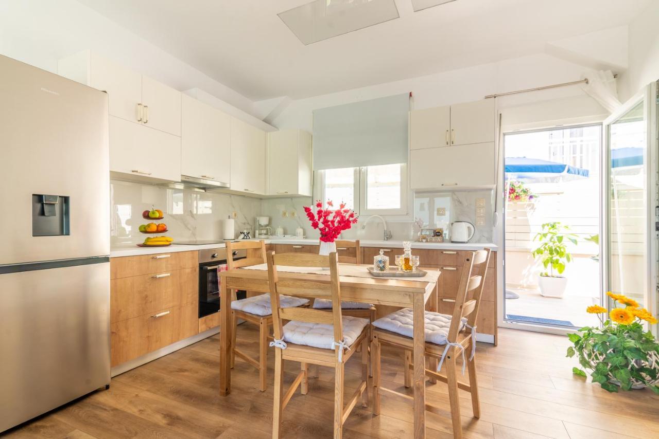 Sophia'S Comfortable Home With A Private Backyard Gazi Esterno foto