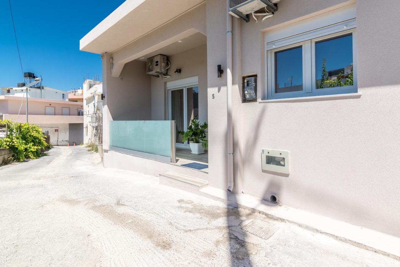 Sophia'S Comfortable Home With A Private Backyard Gazi Esterno foto