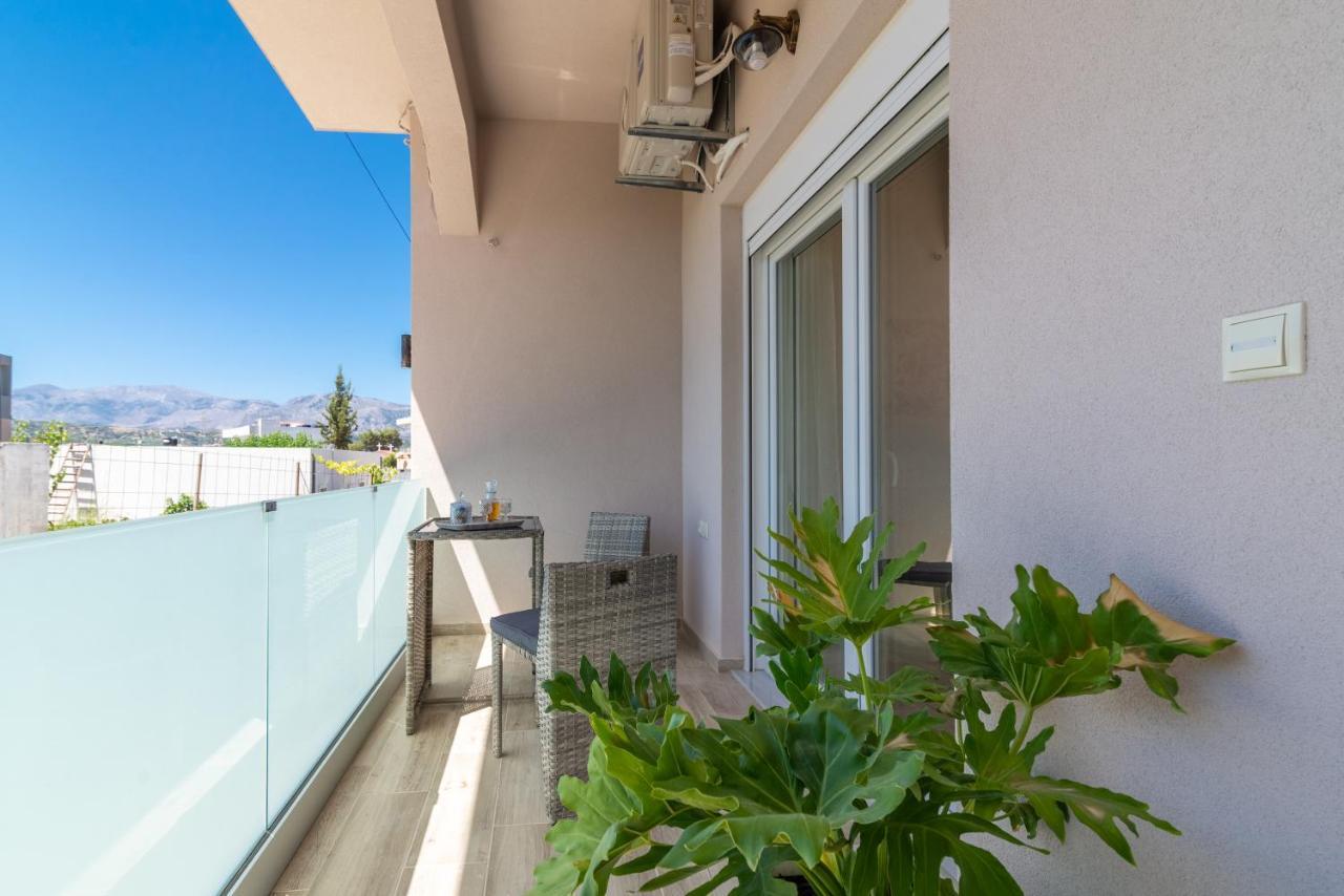 Sophia'S Comfortable Home With A Private Backyard Gazi Esterno foto